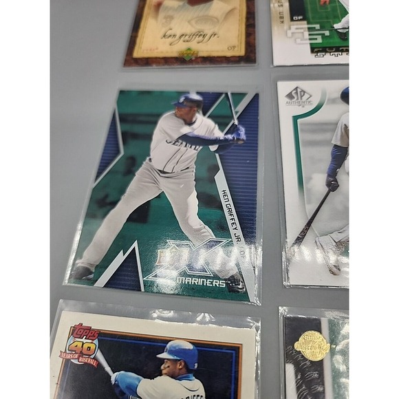 Ken Griffey Jr Lot of 9 Cards Mariners Hall of Fame Baseball Trading Cards - Picture 5 of 16